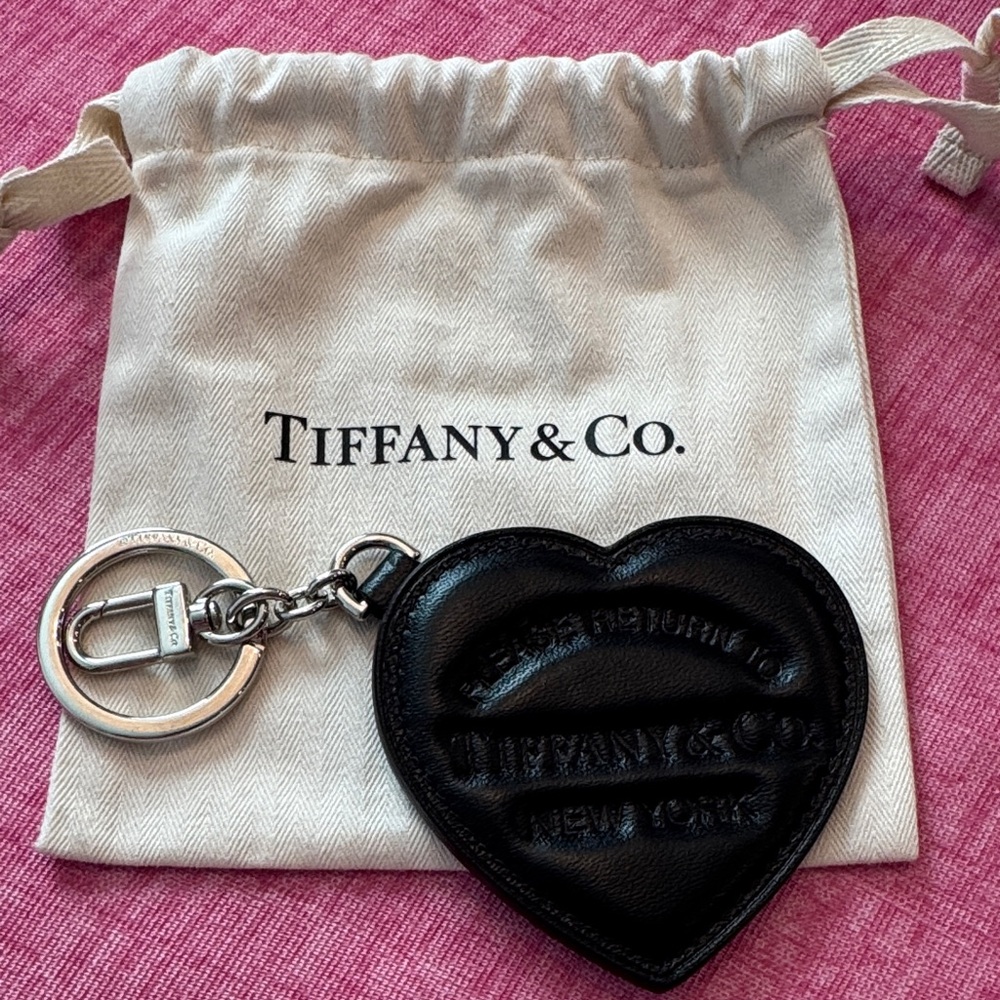 Tiffany & Co. Padded Leather Black Heart “Please Return To” Bag Charm NWOT